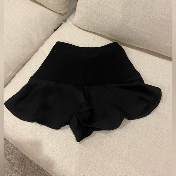 Ruffle hem Zara basic shorts Skort XS flounce hem - Picture 3 of 6